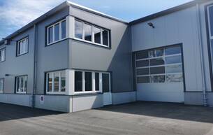 Gewerbe Lager Neugeschaffenes Betriebsobjekt mit Hallen und Büros | 617m² Nutzfläche 2201 Hagenbrunn