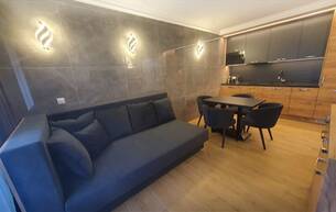 Anlage Industrie/Gewerbe Top Saniertes & neu möbliertes Apartmenthaus mit traumhaften Garten und Parkplätzen 1140 Wien