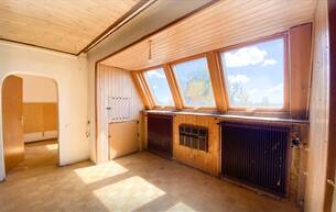 Wohnen Wohnung Sanierungsbedürftige Dachterrassen Wohnung | Skyline - Weitblick | 2 Min. zur S-Bahn Siemensstr. | KFZ Stellplatz möglich 1210 Wien Wohnen Wohnung Sanierungsbedürftige Dachterrassen Wohnung | Skyline - Weitblick | 2 Min. zur S-Bahn Siemensstr. | KFZ Stellplatz möglich 1210 Wien