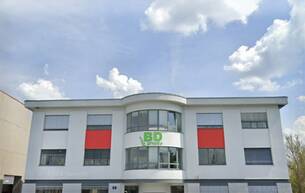 Gewerbe Lager Optimal gelegener Firmenstandort mitBüro, Lager und Stellplätzen zu mieten. 1230 Wien