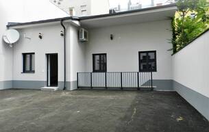 Gewerbe Büro/Praxis Helles Atelier in einem modernen Hofgebäude mit Parkplatz ink. Heizung und Warmwasser + Klimaanlage | Nähe Hoßplatz | U6 Floridsdorf 1210 Wien