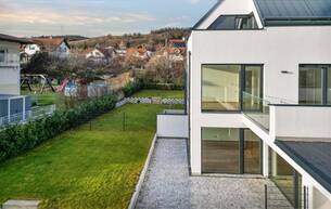 Wohnen Reihen/Doppelhaus AHORNGASSE | Wunderschöne, moderne & lichtdurchflutete Doppelhaushälfte | 5 Zimmer - 140 m² | St. Georgen, Eisenstadt 7000 Eisenstadt