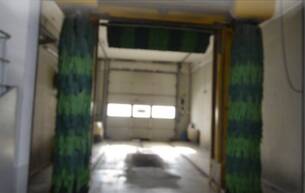 Gewerbe Lager Vielseitige Gewerbefläche in Wien: 2 Hallen ca.4.560m², Büro,Garten und großen Parkplatz, U-Bahn-Nähe 1230 Wien