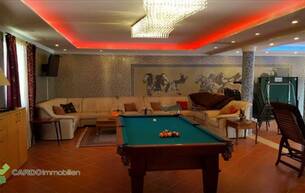 Wohnen Häuser Wunderschöne Ungarisches Mehrfamilienhaus mit Gartenparadies - 750m² modernisiertes Wohnen für 800.000€ 9451 Röjtökmuzsaj