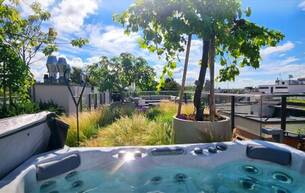 Anlage Wohnung Besser gehts nicht! Top Penthouse in Best- und Ruhelage! Lift direkt in die Wohnung + Gigantische Terrasse + Hohe Räume und viel Licht + Blick ins Grüne und in die Ferne + Garagenplatz! 1190 Wien