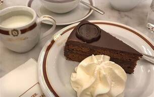 Gewerbe Hotel Attraktive Gastronomiefläche im Herzen Wiens – in gut frequentierter Lage – 256,94 m² - Mietvertrag unbefristet ! 1010 Wien