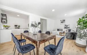 Wohnen Häuser MODERNES ECK-REIHENHAUS IN ANGENEHMER RUHELAGE ST.PÖLTENS 3100 St. Pölten