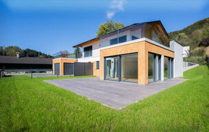 Wohnen Wohnung Absoluter 3 Zimmer Gartentraum am Mondsee mit privatem Seezugang | Sofort bezugsfertig! 5311 Innerschwand am Mondsee / Au