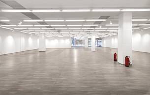 Gewerbe Einzelhandel Geschäftslokal mit ca. 605m² in Einkaufspassage! Zentrumslage & gratis Kundenparkplätze! 2000 Stockerau