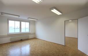 Gewerbe Büro/Praxis BÜROGEBÄUDE! 4-Zimmer-Büro im 2. Liftstock 1230 Wien