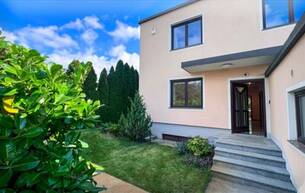 Wohnen Einfamilienhaus PERCHTOLDSDORF -GROSSES 5-ZIMMER-FAMILIENREFUGIUM MIT HERRLICHEM GARTEN UND SAUNA 2380 Perchtoldsdorf