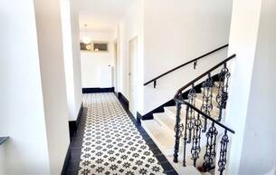 Anlage Wohnung Neuer Preis! Die Suche hat ein Ende! Entzückende Altbauwohnung + Frisch saniert + Traumhaftes Altbauhaus + Ruhige Seitengasse + Fairer Preis + TOP Anbindung! Jetzt zugreifen! 1050 Wien