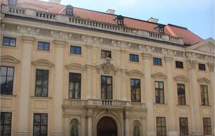 Gewerbe Büro/Praxis Repräsentative Büroetage im Herzen Wiens zu mieten: Arbeiten im geschichtsträchtigen Palais Harrach 1010 Wien