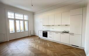 Wohnen Wohnung Großzügige 5-Zimmer-Altbauwohnung mit moderner Küche und Loggia 1030 Wien