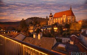 Anlage Wohnung IMPOSANTE ALTBAUWOHNUNG MIT BALKON UND TRAUMBLICK AUF DIE KIRCHE II PRESTIGE UND ELEGANZ II WOHNEN IM DENKMALGESCHÜTZEN MÖDLINGER STADTJUWEL II FUSSGÄNGERZONE 2340 Mödling