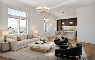 Anlage Wohnung IMPOSANTE ALTBAUWOHNUNG MIT BALKON UND TRAUMBLICK AUF DIE KIRCHE II PRESTIGE UND ELEGANZ II WOHNEN IM DENKMALGESCHÜTZEN MÖDLINGER STADTJUWEL II FUSSGÄNGERZONE 2340 Mödling