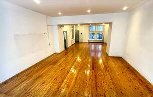 Gewerbe Büro/Praxis Büro an der Linken Wienzeilemit direktem Straßenzugang zu mieten 1060 Wien