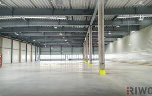 Gewerbe Lager Produktions-/Lagerfläche mit ca. 6.200m² | Höhe ca. 7,60m | Teilflächen ab ca. 1.300m² möglich | Rampen und ebenerdige Einfahrt 2100 Korneuburg