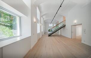 Wohnen Wohnung Außergewöhnliche Maisonette mit Loftcharakter umgeben von Terrassen für Liebhaber individuellen Wohnens! 1040 Wien