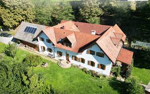Anlage Häuser NEUER PREIS! SENSATIONELLES JUWEL! Exklusiver Vierkanthof im Thermenland Steiermark – Wohnen, Reiten & Leben mit Pool und Natur 8282 Bad Loipersdorf