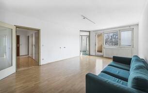 Wohnen Wohnung Starter-/Anlegerwohnung gesucht! Ideal für Singles/Pärchen - großzügige Wohnung mit Loggia- nahe Donauzentrum 1220 Wien