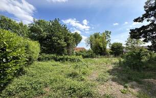 Wohnen Unbebautes Grundstück | 600 m² | Bauland Wohngebiet – maximal 2 Wohneinheiten | im Herzen von Leopoldsdorf - unweit der Hauptstraße 2333 Leopoldsdorf