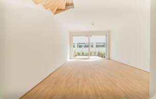 Wohnen Wohnung Großzügiges Reihenhaus mit Terrase und Garten 1140 Wien