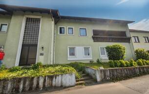 Anlage Wohnung Großzügige Wohnung mit 510m² Garten, Balkonen und Carport nahe St. Pölten - Westbahnanbindung 3385 Prinzersdorf