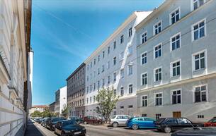 Wohnen Wohnung Unsaniert & einzigartig – Altbaujuwel mit Potenzial 1050 Wien Wohnen Wohnung Unsaniert & einzigartig – Altbaujuwel mit Potenzial 1050 Wien