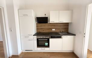 Wohnen Wohnung Lichtdurchflutete 33 m² Kleinwohnung mit Küche in Puntigam 8055 Graz Wohnen Wohnung Lichtdurchflutete 33 m² Kleinwohnung mit Küche in Puntigam 8055 Graz