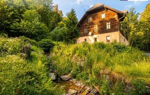 Wohnen Häuser Eine süße, verträumte, stark renovierungsbedürftige Immobilie mit ganz viel Charme und Potential, sehr idyllisch gelegen mit dem Rauschen des Baches als Geräuschkulisse. 8251 Waldbach-Mönichwald Wohnen Häuser Eine süße, verträumte, stark renovierungsbedürftige Immobilie mit ganz viel Charme und Potential, sehr idyllisch gelegen mit dem Rauschen des Baches als Geräuschkulisse. 8251 Waldbach-Mönichwald