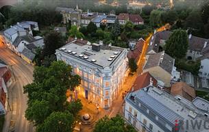 Anlage Wohnung ÜBER 4 METER RAUMHÖHE II TERRASSE HOFSEITIG II PRESTIGE UND ELEGANZ II WOHNEN IM DENKMALGESCHÜTZEN MÖDLINGER STADTJUWEL II FUSSGÄNGERZONE 2340 Mödling
