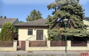 Wohnen Häuser Gepflegter, vollunterkellerter Bungalow mit großem Garten in ruhiger Siedlungslage 2472 Prellenkirchen Wohnen Häuser Gepflegter, vollunterkellerter Bungalow mit großem Garten in ruhiger Siedlungslage 2472 Prellenkirchen