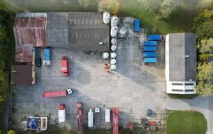 Gewerbe Lager Betriebsobjekt mit großzügigen Freiflächen, Kaltlagerhallen und Büros 2201 Seyring