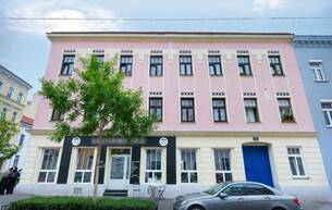 Anlage Industrie/Gewerbe Zinshaus mit Potenzial im 1170 Bezirk und attraktive Renditechance! 1170 Wien
