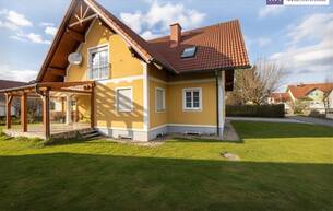Wohnen Häuser SONNENLAGE - Neuwertiges ca. 160m2 großes Traumhaus mit idyllischem Garten + Terrasse, 2 Garagen & Top-Ausstattung in Ruhelage 8423 Sankt Veit am Vogau
