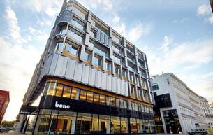 Gewerbe Büro/Praxis Hochwertige Bürofläche im 1. Wiener Bezirk mit Tiefgarage zu mieten 1010 Wien Gewerbe Büro/Praxis Hochwertige Bürofläche im 1. Wiener Bezirk mit Tiefgarage zu mieten 1010 Wien
