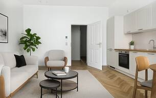 Wohnen Wohnung Klein, fein, erstklassig – 1-Zimmer-Wohnung im stilvollen Altbau 1100 Wien