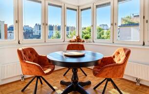 Wohnen Wohnung Endlich zu Hause! Helle 3-Zimmer-Wohnung mit Charme & gemütlicher Essecke! Sonniges Wohnzimmer mit viel Platz für die ganze Familie! Ruhige Lage nähe Neuer Donau 1210 Wien Wohnen Wohnung Endlich zu Hause! Helle 3-Zimmer-Wohnung mit Charme & gemütlicher Essecke! Sonniges Wohnzimmer mit viel Platz für die ganze Familie! Ruhige Lage nähe Neuer Donau 1210 Wien