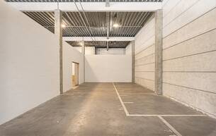 Gewerbe Lager 68m² Lager in Autobahnnähe | mit Rampen | ab sofort 1210 Wien Gewerbe Lager 68m² Lager in Autobahnnähe | mit Rampen | ab sofort 1210 Wien