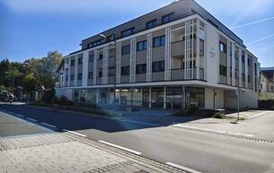 Wohnen Wohnung 2-Zimmer-Wohnung mit Loggia und Zugang zum Seegrundstück 9210 Pörtschach am Wörther See Wohnen Wohnung 2-Zimmer-Wohnung mit Loggia und Zugang zum Seegrundstück 9210 Pörtschach am Wörther See