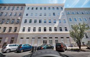 Wohnen Wohnung Unsaniert & einzigartig – Altbaujuwel mit Potenzial 1050 Wien Wohnen Wohnung Unsaniert & einzigartig – Altbaujuwel mit Potenzial 1050 Wien